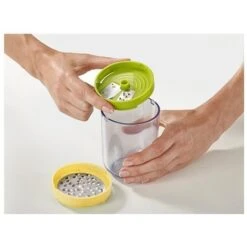 Joseph Joseph Coupe Légumes Spirale 3 En 1 Spiro -Maison Cuisine Rabais 400108 2 1 Coupe legumes spirale 3 en 1 Spiro Joseph Joseph