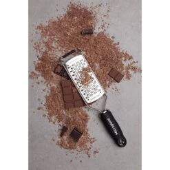 Microplane Râpe à Fromage Double Tranchant Gourmet Noir -Maison Cuisine Rabais 478013 2 1 Rape a fromage double tranchant Gourmet noir Microplane