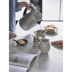 Cuisinart Bouilloire Deux Températures 1,7 L CPK17E -Maison Cuisine Rabais 70038 3 7 Bouilloire deux temperatures 1 7 L CPK17E Cuisinart